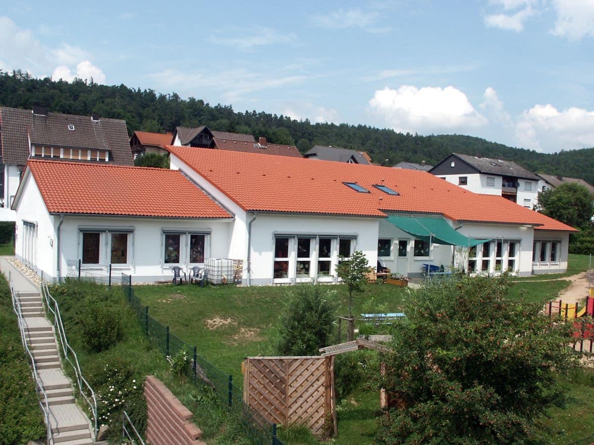 Kindergarten | 2002